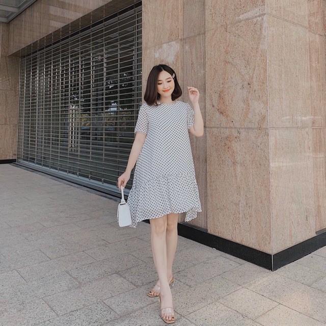 Đầm Suông Dài Trắng Bi Đuôi Cá Viền Ren