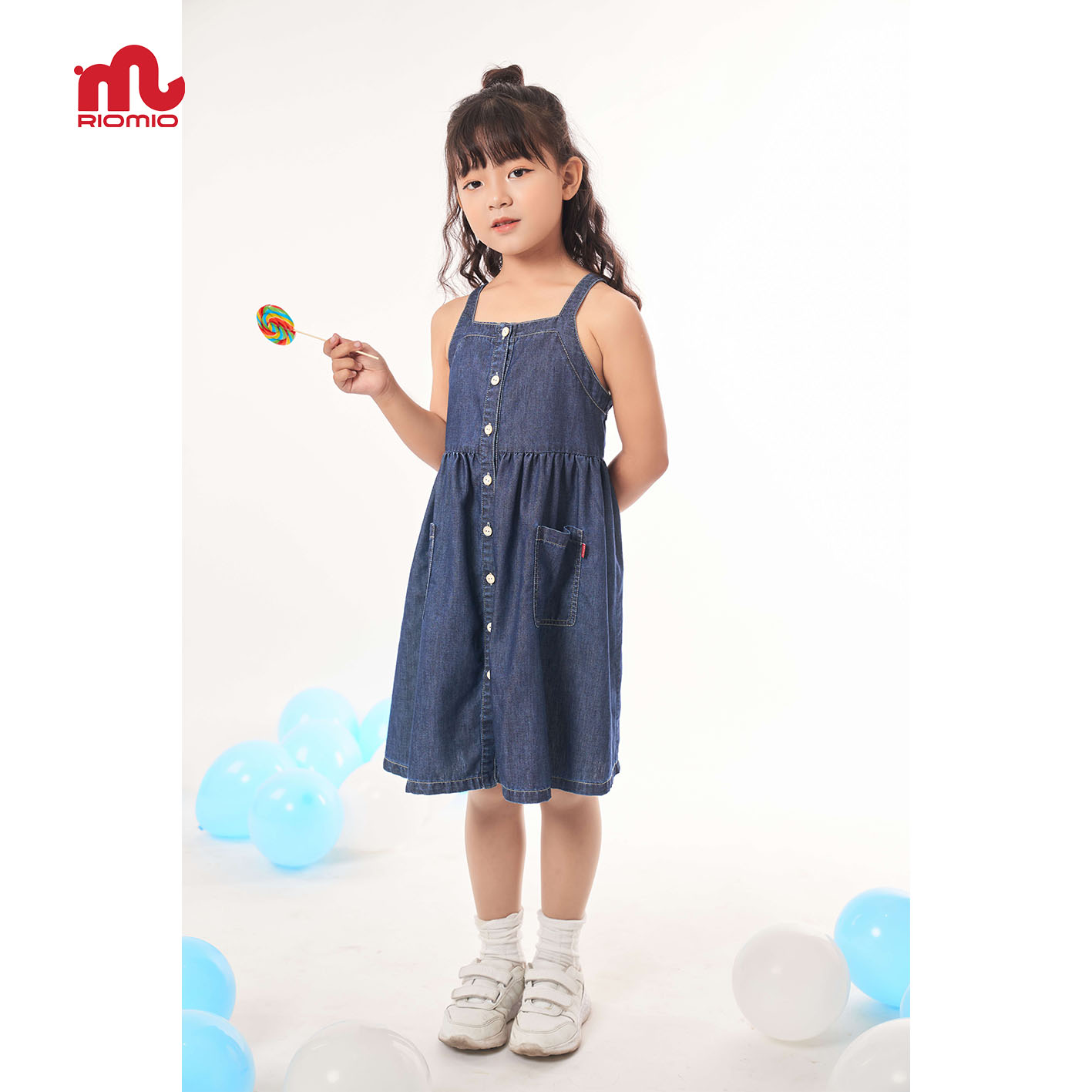 Đầm jean bé gái 2 dây 3-11 tuổi (15-40kg) dáng suông RIOMIO 100% cotton USA siêu xinh cho bé - RO211