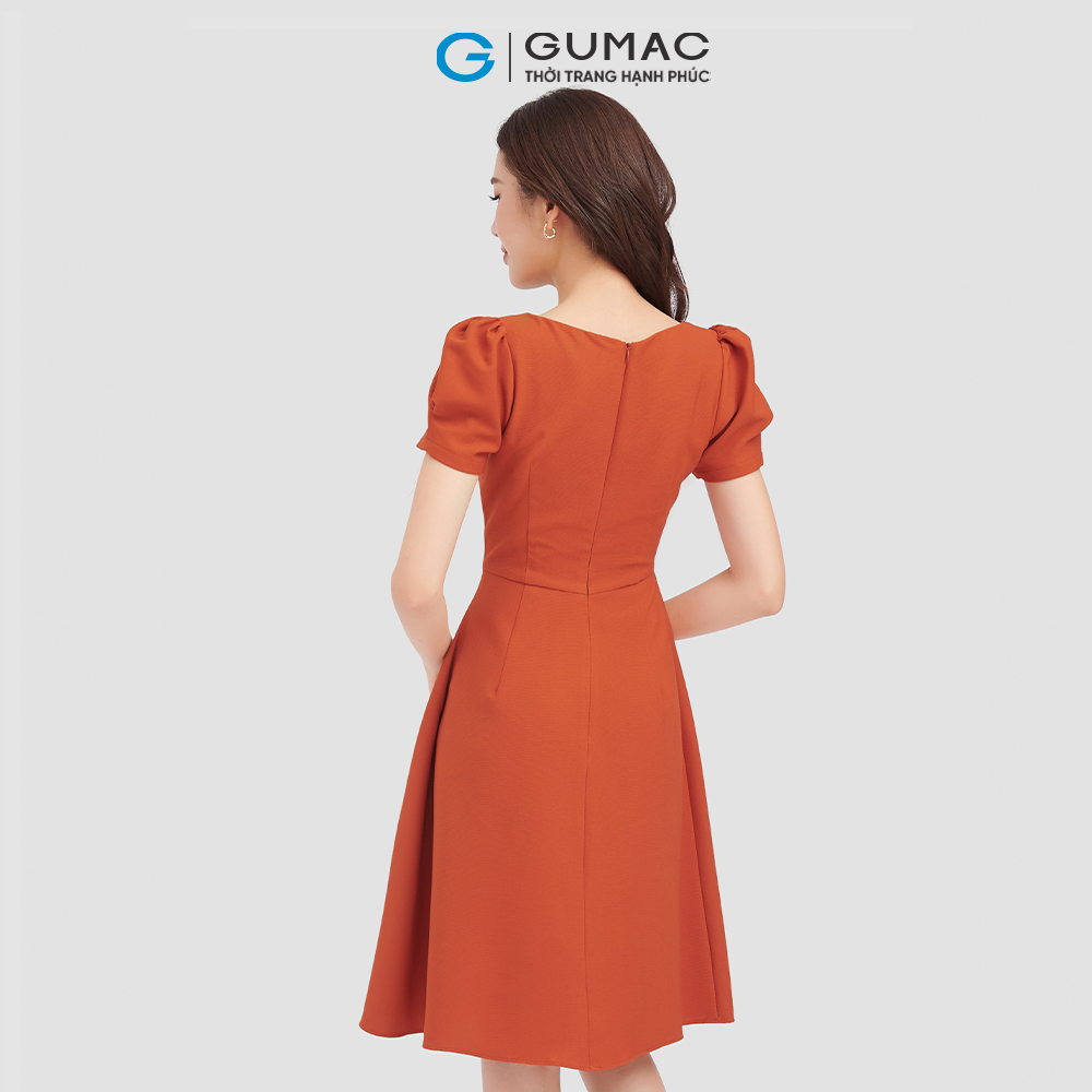 Đầm form A cổ U GUMAC DD04038 xếp eo cách điệu hạ eo
