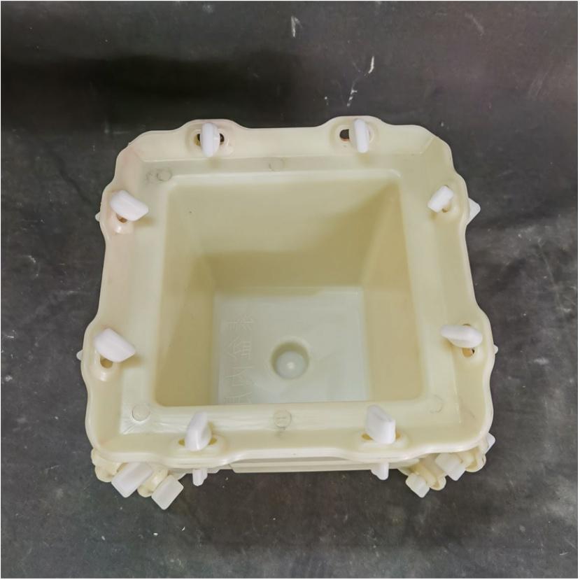 Khuôn đúc chậu vuông 20x20 chất liệu nhựa ABS