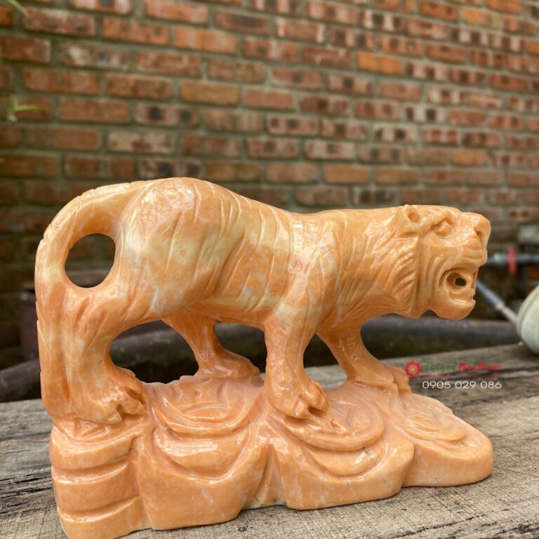 Tượng đá cọp 12 con giáp phong thủy đá Cà Rốt 15cm đá Non Nước