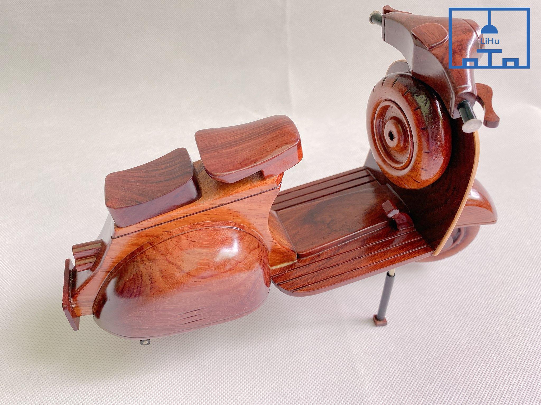 Mô hình xe máy trang trí VESPA NATURE trang trí nhà cửa - Size 25x8x12