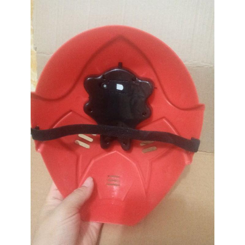 MẶT NẠ SIÊU NHÂN CÓ PIN