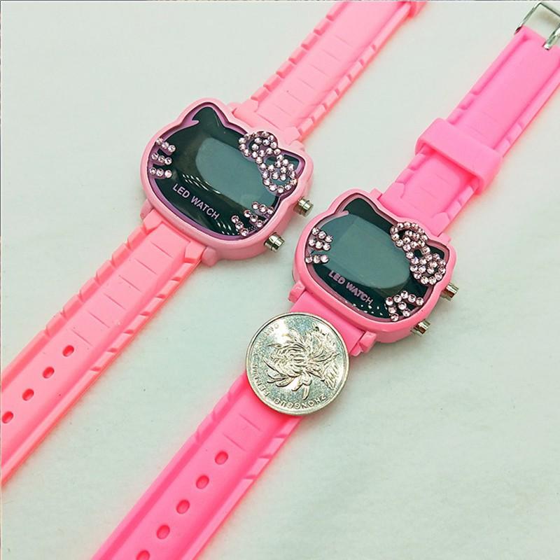 Đồng Hồ Điện Tử Hello Kitty Dễ Thương Có Đèn Led