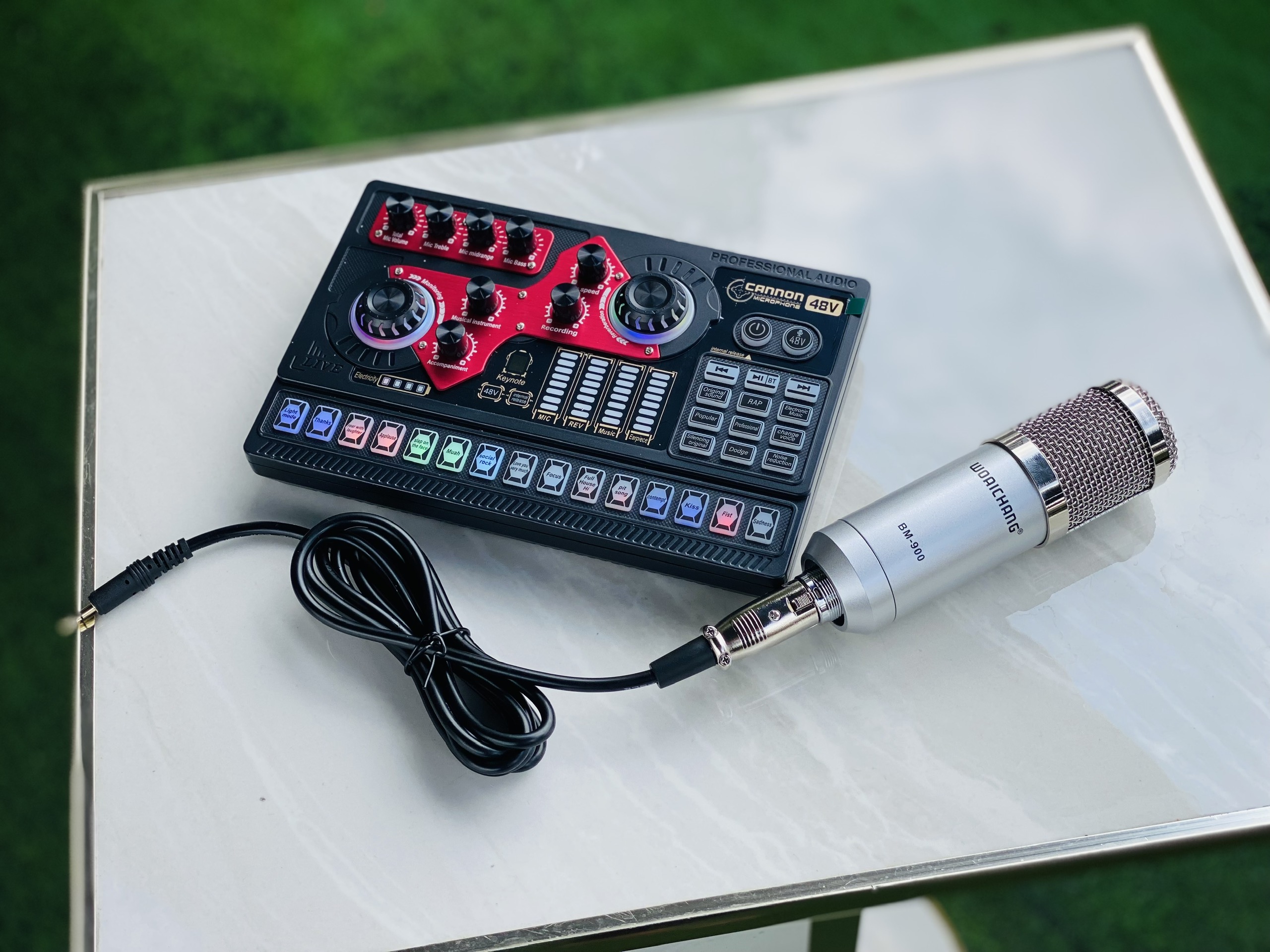 Combo Sound Card X5 Autotune Và Micro Thu Âm BM900 là bộ thu, Livestream Chuyên nghiệp Giá Rẻ Dễ Dùng hàng nhập khẩu