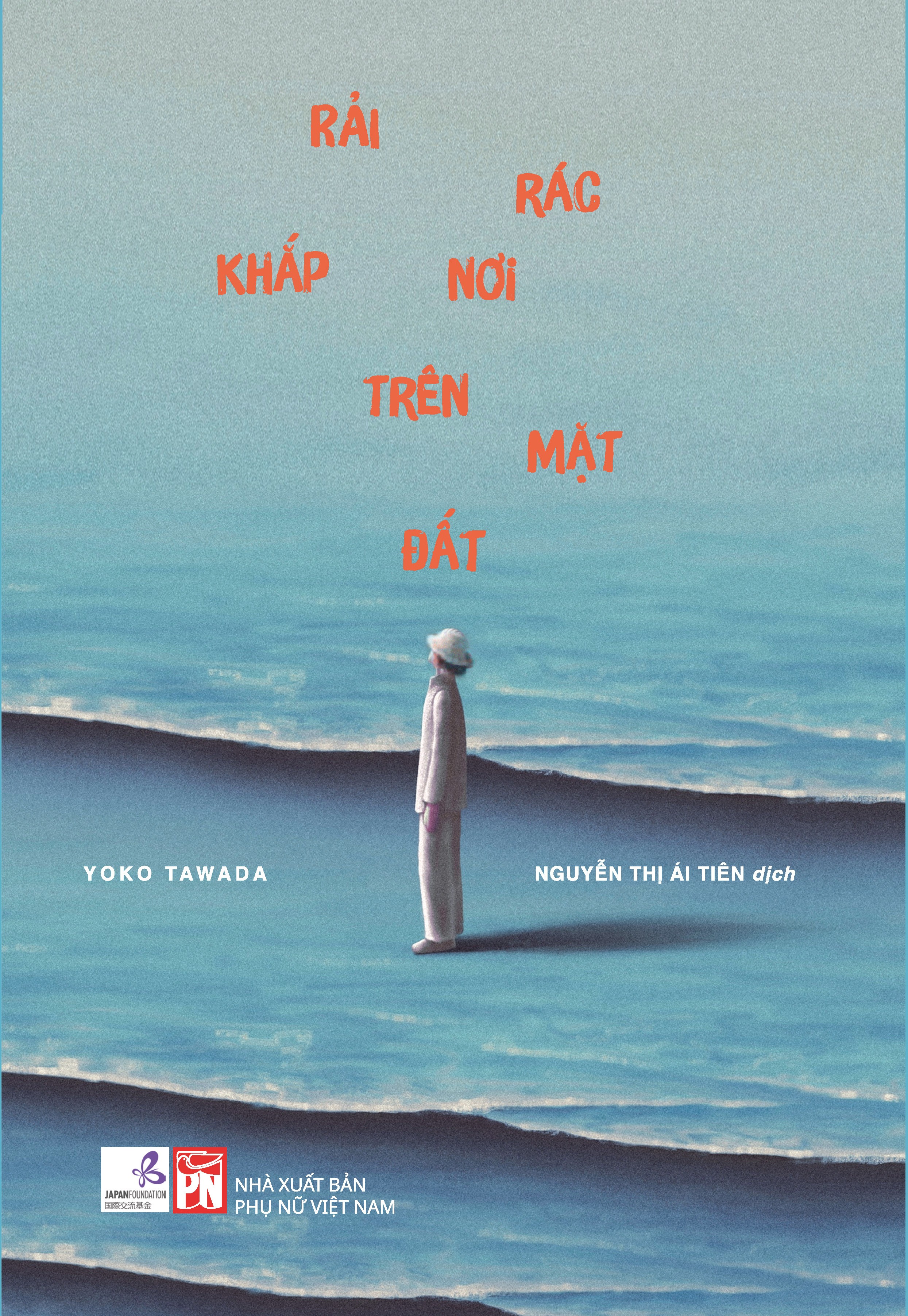 Sách Rải Rác Khắp Nơi Trên Mặt Đất