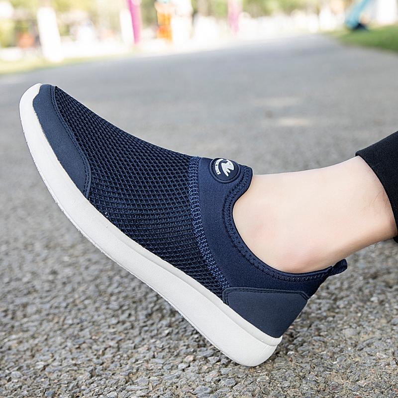 2020 Fashion women outdoor soft sole running sneakers casual breathable sport shoes