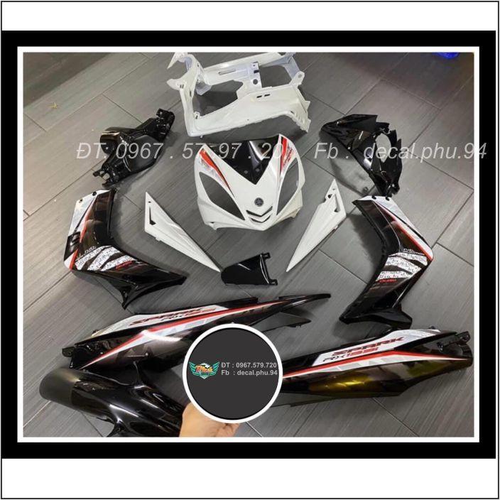 Tem Exciter 135 đen trắng Spark