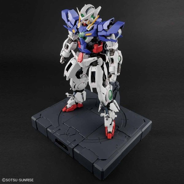 Mô Hình Lắp Ráp Bandai Gundam Exia - PG 1/60 - Hàng Chính Hãng