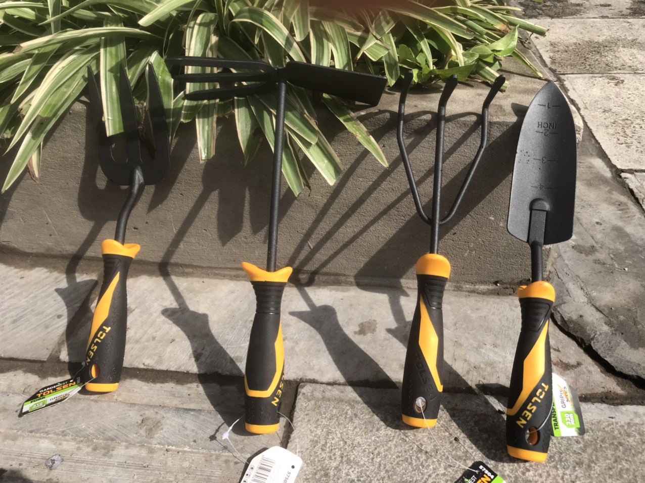 Bộ 4 dụng cụ quốc xẻng làm vườn chính hãng Tolsen tặng găng tay cao su kháng khuẩn