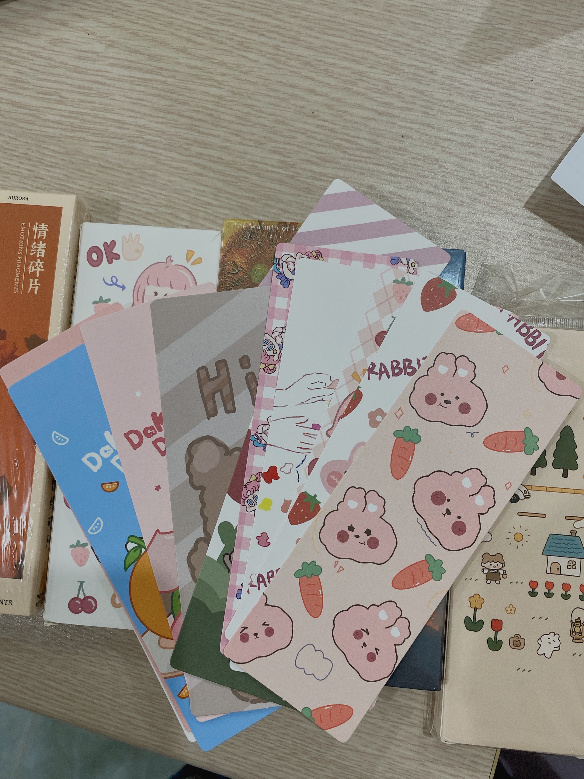 Sách AZ - Mi Mục Như Hoạ