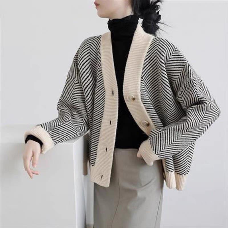 MS440 Áo khoác cardigan len kẻ zigzag