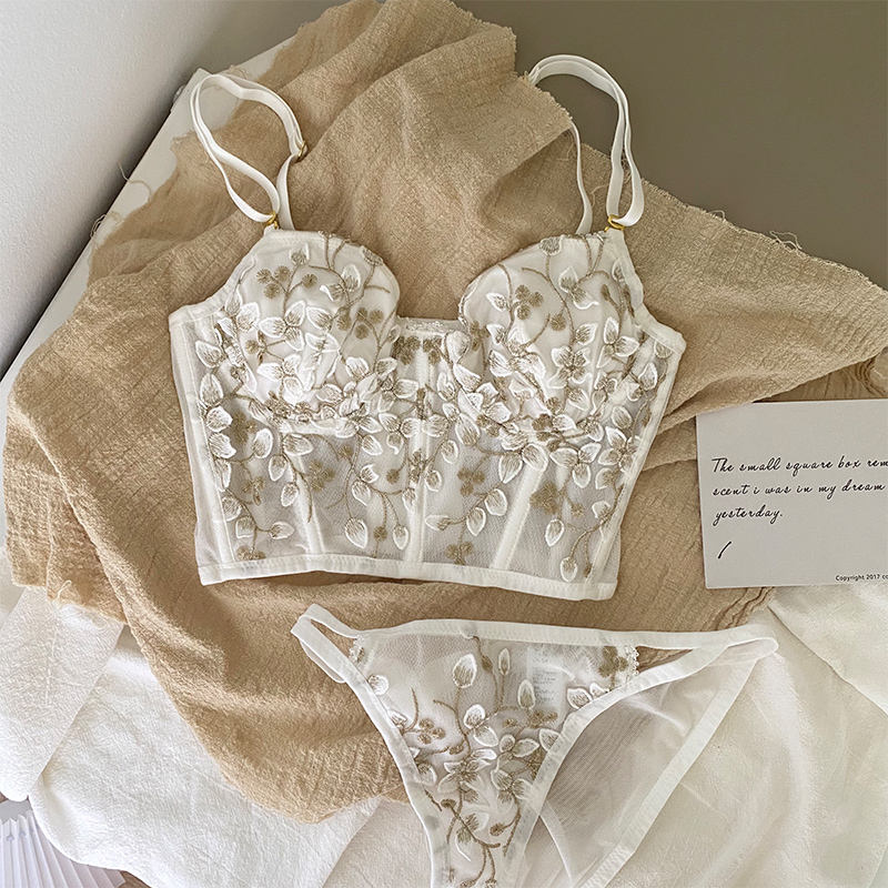 Set Đồ Lót Ren Corset Có Gọng Thêu Hoa Nổi Cao Cấp S484