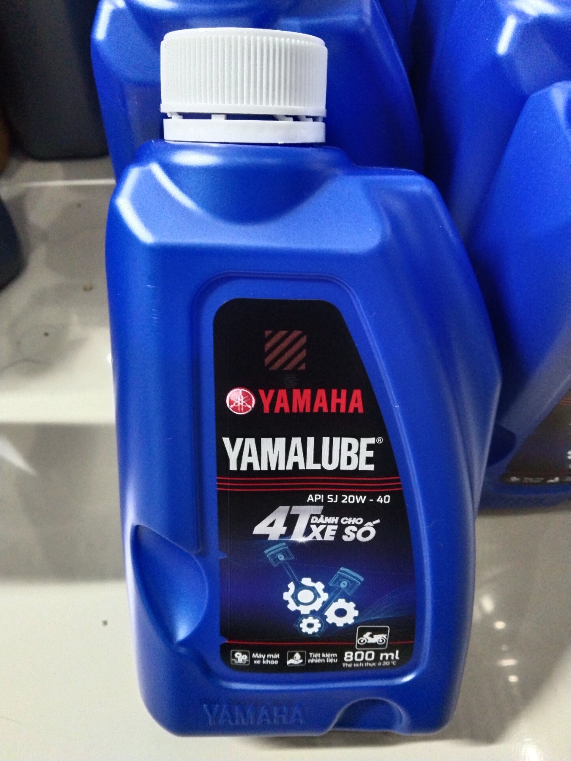 Dầu YAMALUBE 4T SJ 20W-40 MA 800ML