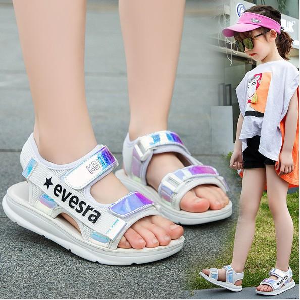 Sandal bé gái óng ánh cao cấp đế mềm êm chân đi học đi chơi thiết kế chắc chắn chống trơn trượt