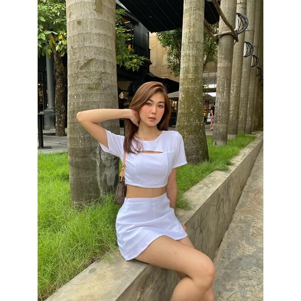 Set Áo croptop và chân váy quyến rũ Kara Set, REVERCLOTHINGS