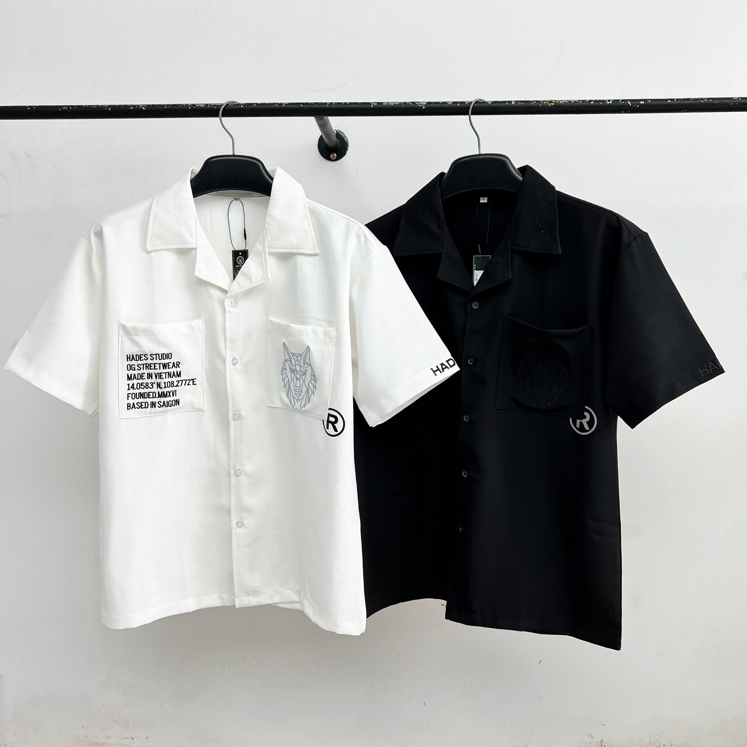Áo sơ mi nam nữ tay lỡ , oversize chất vải kate lụa , logo thêu Hades form rộng unisex - Gin store