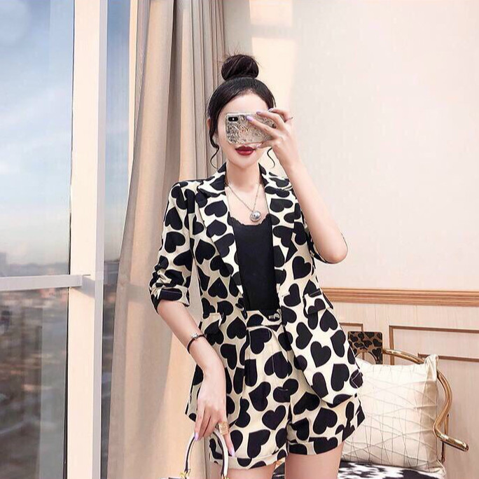 Set Bộ Vest Trái Tim Đen Cao Cấp - HY295115