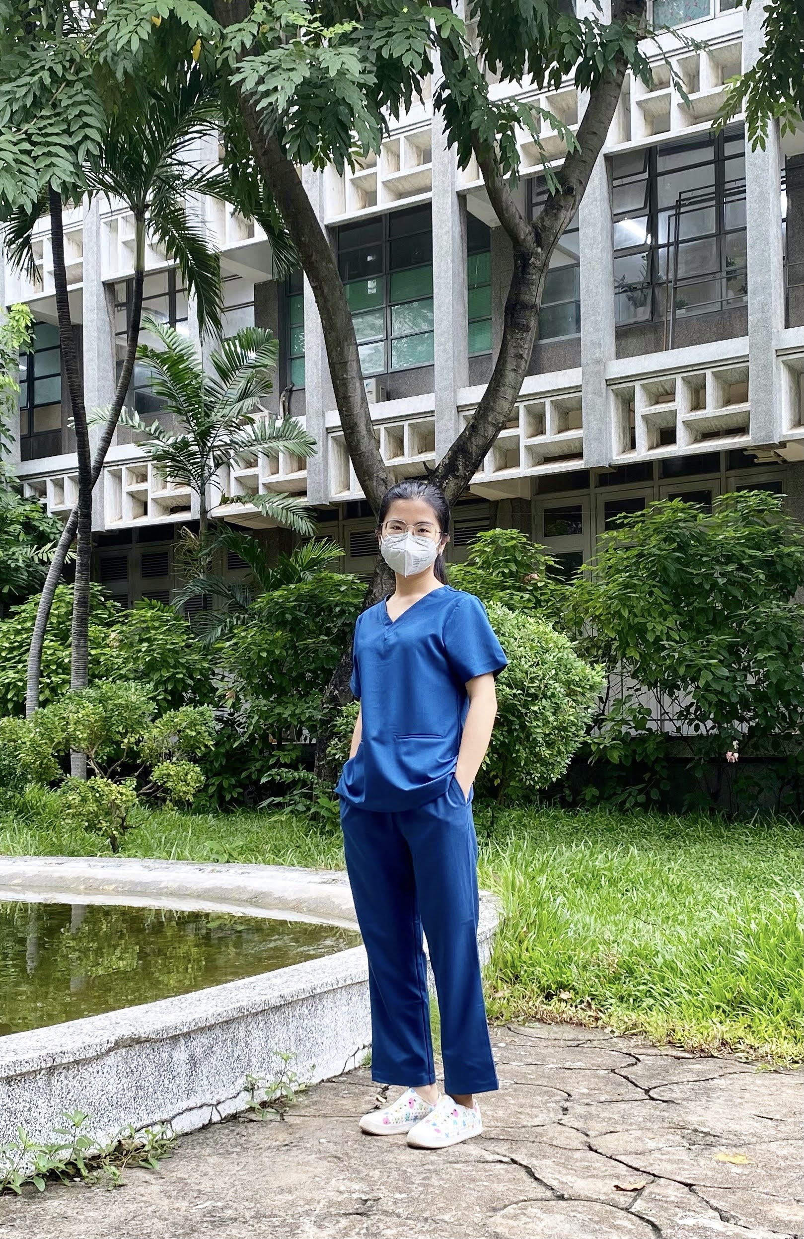 Bộ Scrubs Nữ Little Pinetree Cao cấp