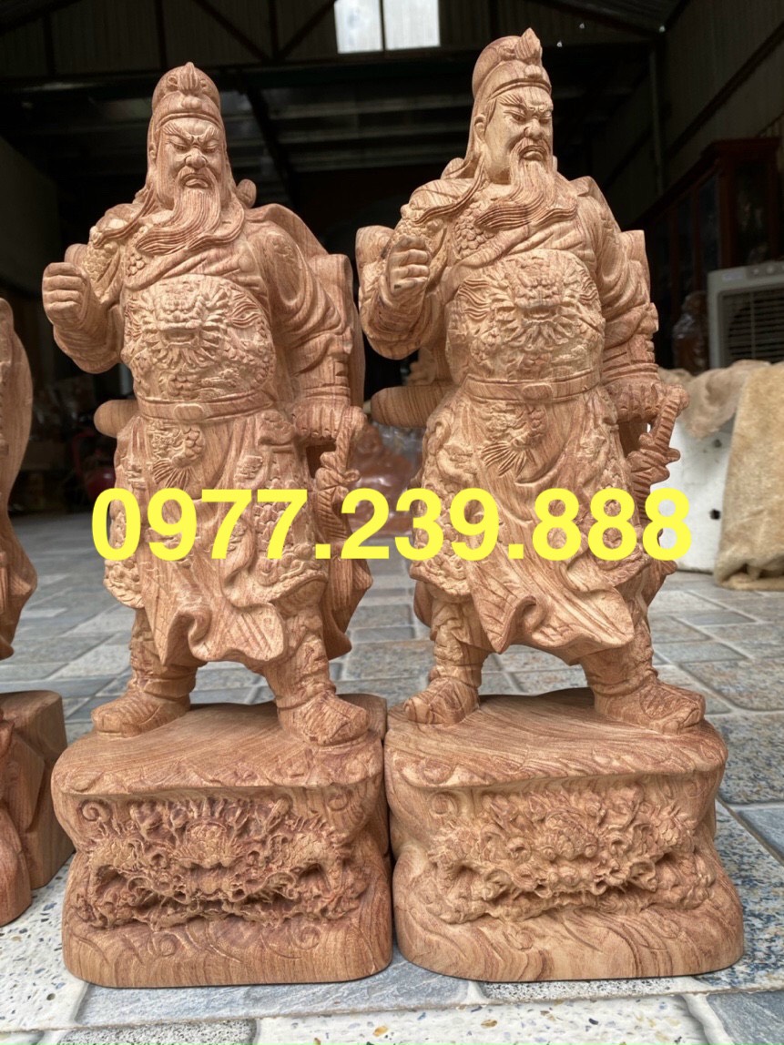 Tượng quan công gỗ hương 50cm
