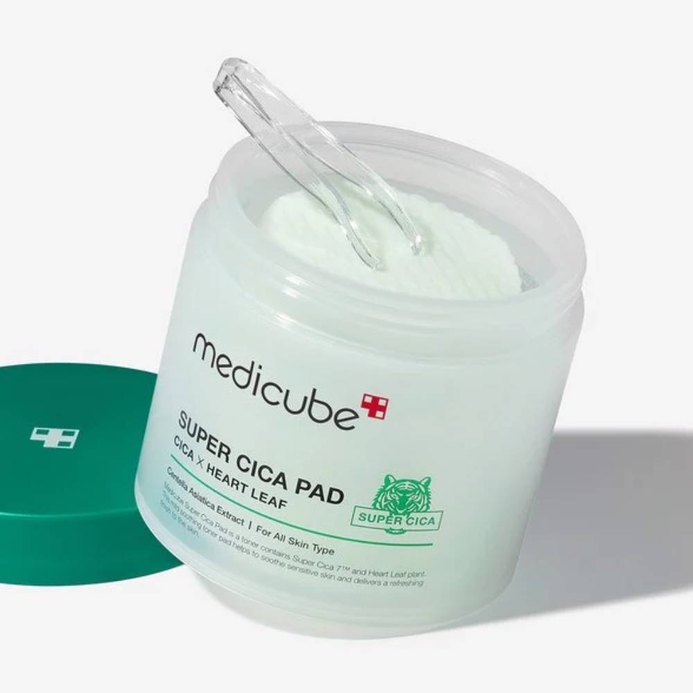 [ NEW ] Toner Dịu Da Nhạy Cảm Chiết xuất rau má - cấp ẩm sâu Medicube Super Cica Pad (Vegan) 150g/70 miếng