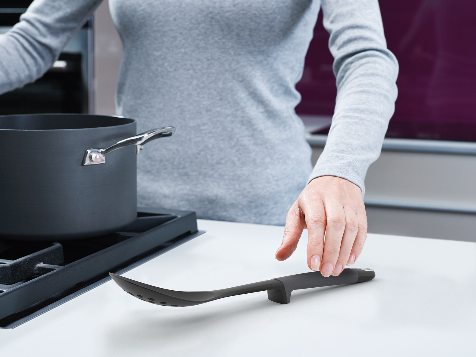 Bộ dụng cụ nấu ăn 6 món cao cấp Jopseph Joseph 101515 - Elevate With Tongs Grey