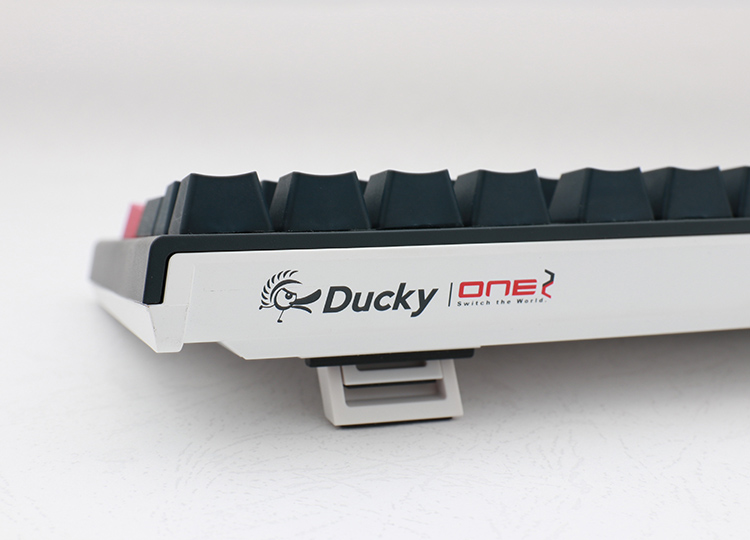 Bàn phím Ducky One 2 Tuxedo Cherry MX Switch Fullsize - Hàng chính hãng
