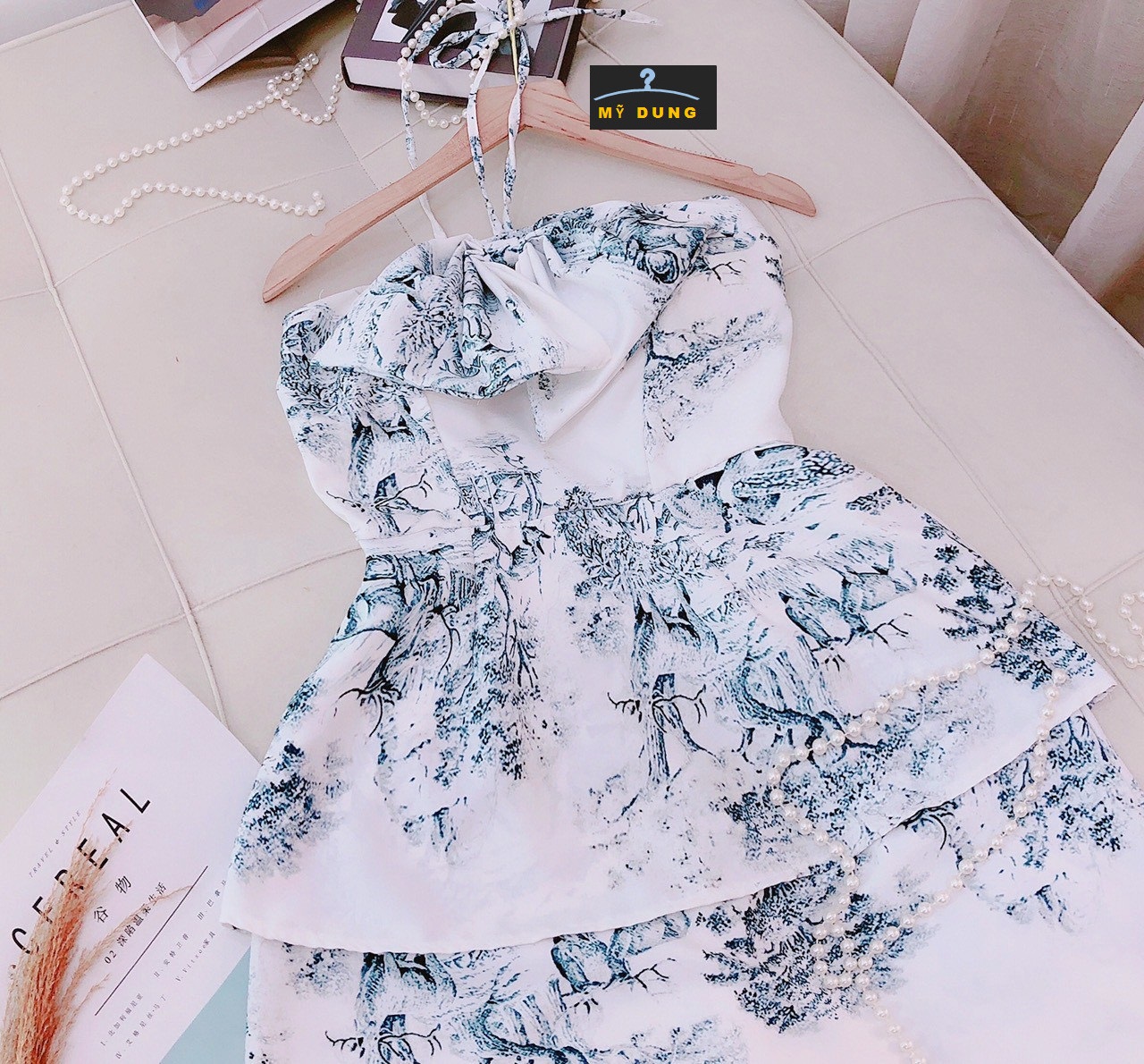 ĐẦM XOÈ TẦNG HOẠ TIẾT ĐÍNH NƠ, MẶC ĐƯỢC 2 KIỂU,CỔ YẾM & CÚP NGỰC...NHẸ NHÀNG, TINH TẾ