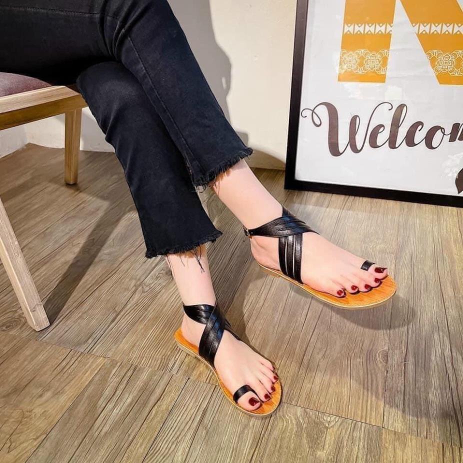 GIÀY SANDAL NỮ XỎ NGÓN SIÊU XINH (form rộng 1 size)