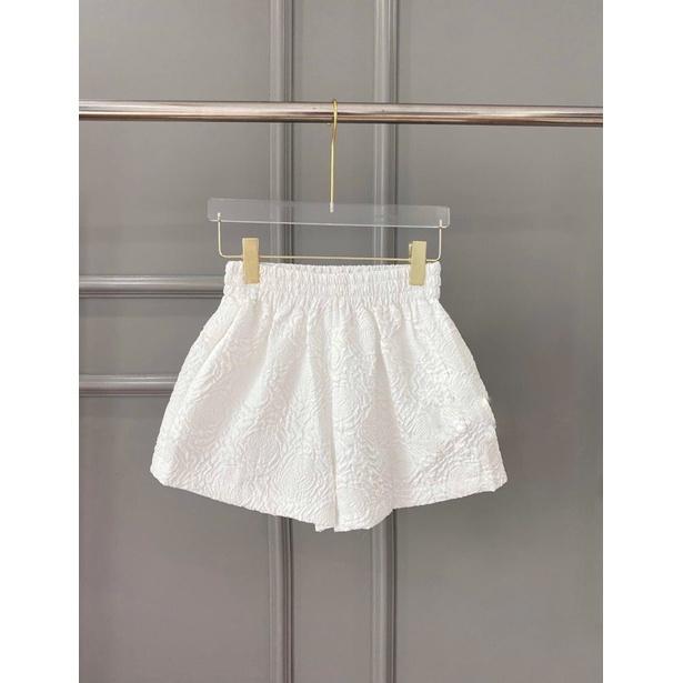 Quần Short xốp dập nổi -sooc ống rộng lưng chun cạp cao in hoa nổi