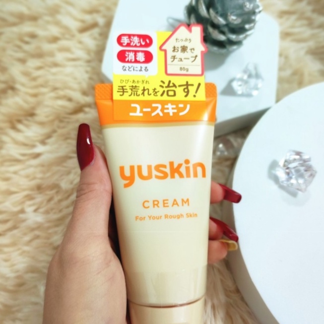 Kem Dưỡng Da Yuskin Cream Cấp Ẩm Dành Cho Da Khô Nứt Nẻ (Tuýp 80g)