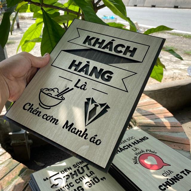 Tranh Trang Trí Tường TBIG055 Slogan tạo động lực treo văn phòng "khách hàng là chén cơm manh áo"