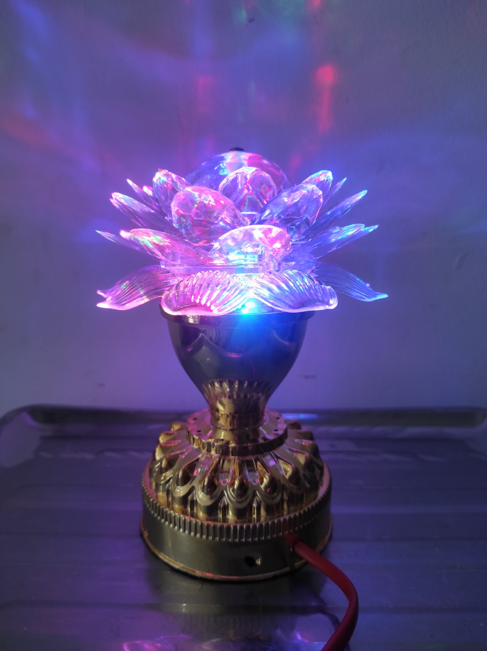 Đèn Led Hoa Sen Trang Trí MB 2003 7 Màu Xoay 360 Độ Cực Đẹp Cao 18cm