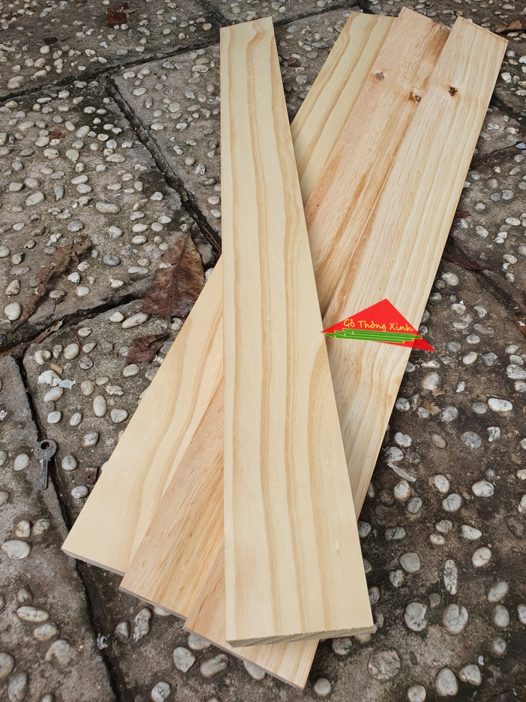 Thanh gỗ thông mới rộng 10cm,dài 1m2,dày 2cm được bào láng 4 mặt thích hợp làm kệ,decorde,ốp tường,chế DIY