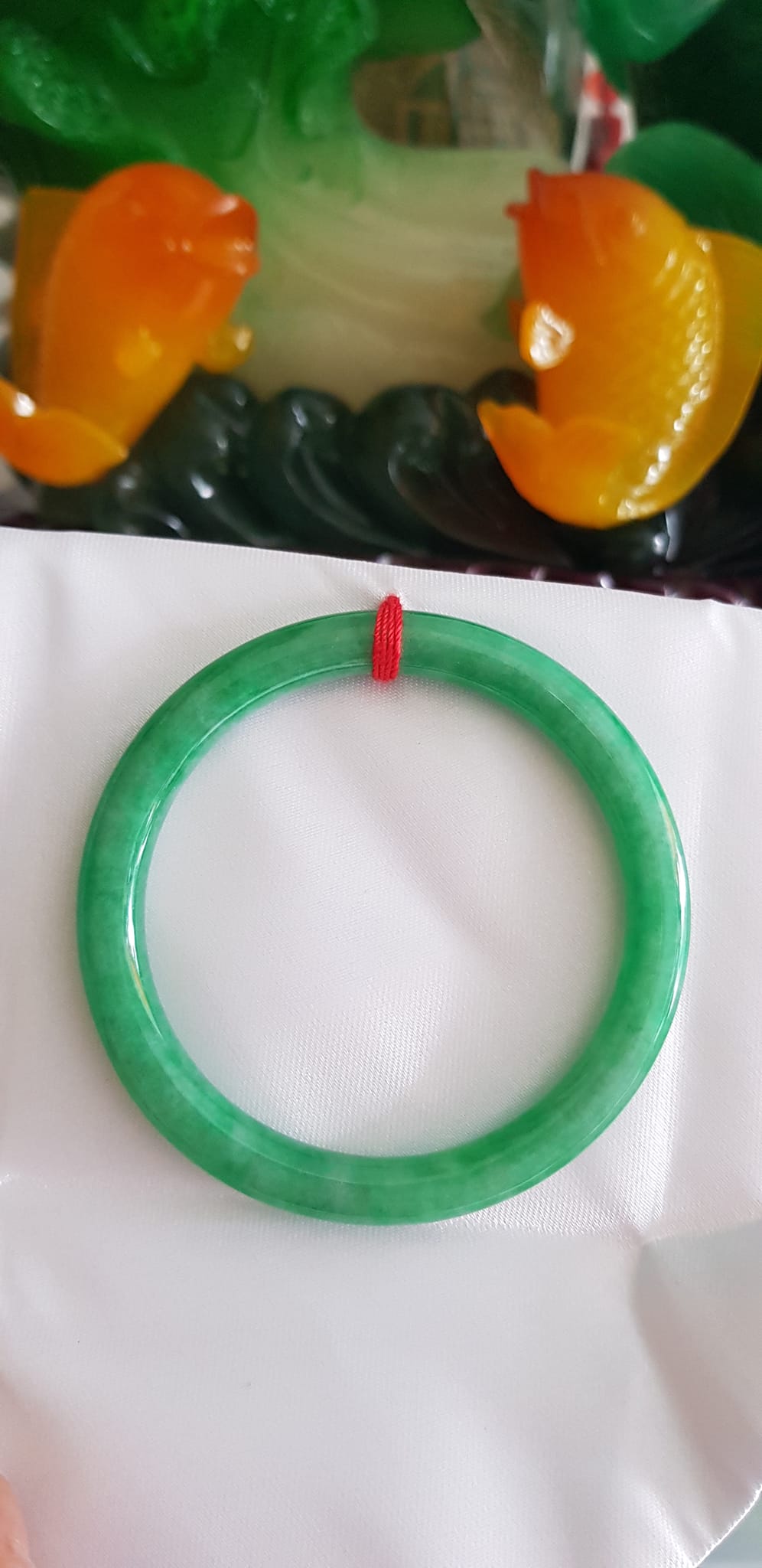 Vòng cẩm thạch Mới Đ Lý 54mm x cọng 7mm Màu xanh ngọc đậm đậu đẹp xinh xắn Nữ mệnh Mộc mệnh Hỏa mệnh Thủy 53kg - 60kg đeo đẹp ạ