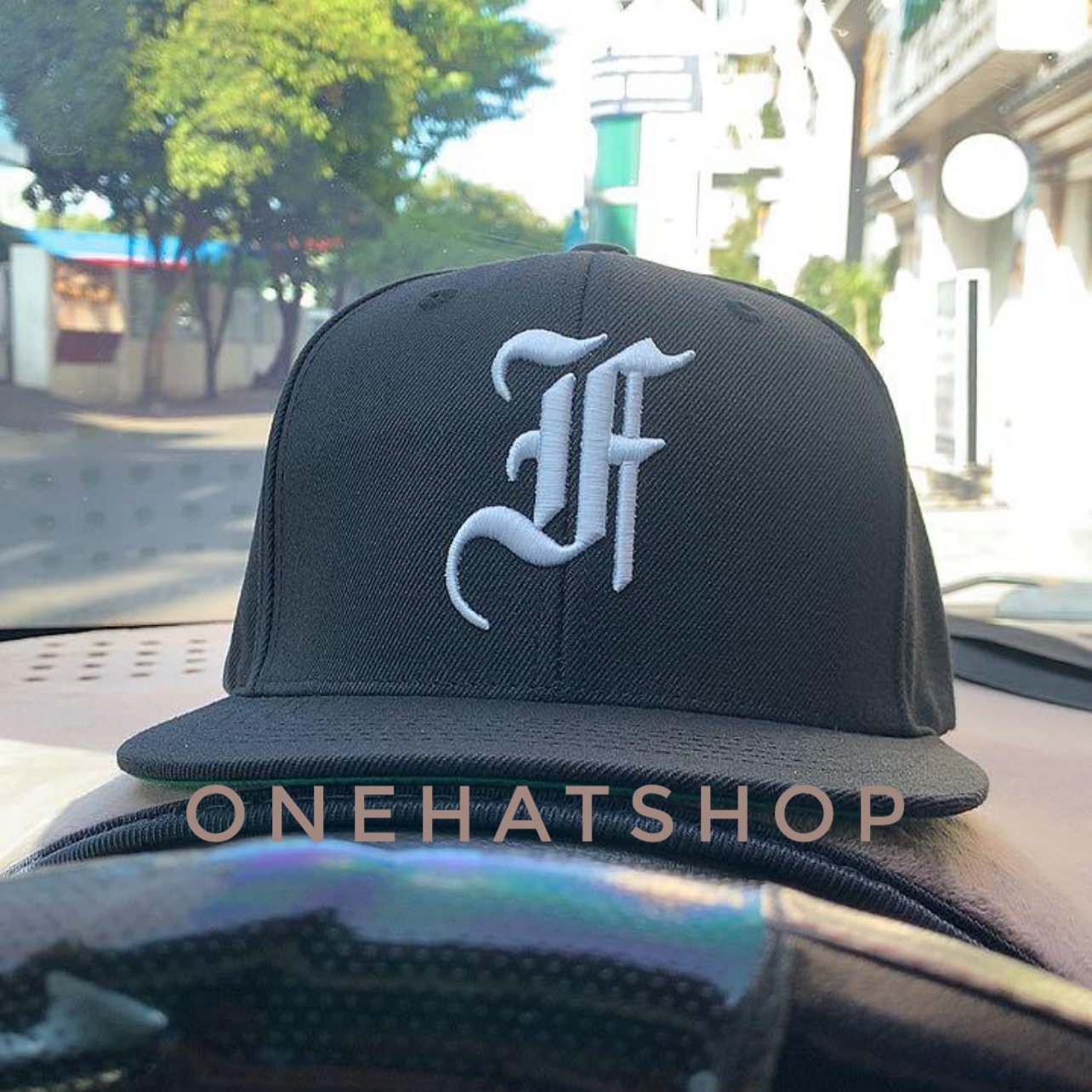 Nón snapback thêu nổi logo chữ F font chữ cổ điển chất lượng cao fom cứng đứng fom không móp méo