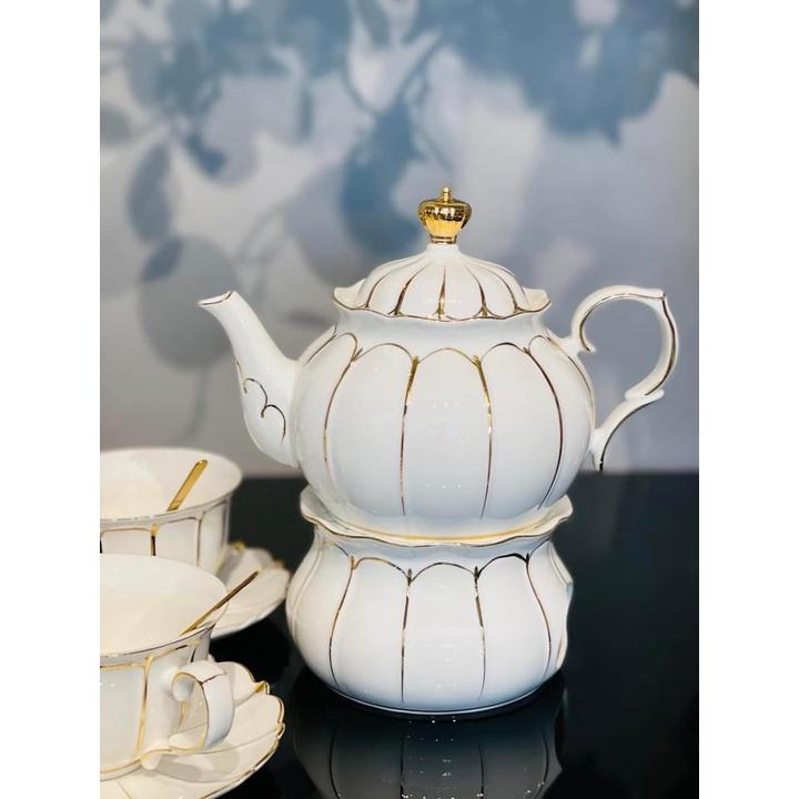 BỘ ẤM CHÉN KÈM 6 ĐĨA LOTA TÁCH VÀ GIÁ TREO ĐẾ ĐUN NẾN TRẮNG SỌC DƯA