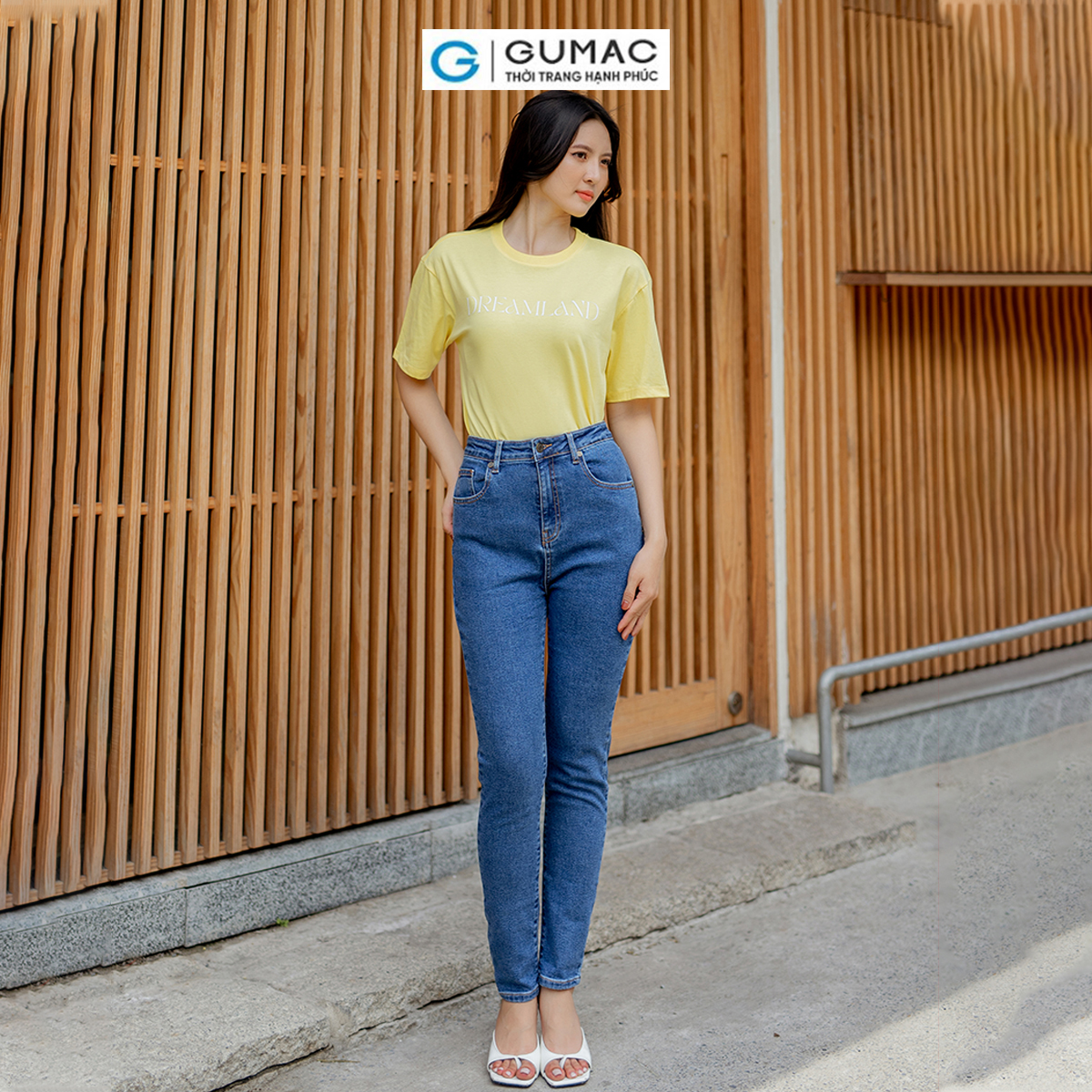 Áo thun nữ cổ tròn tay ngắn in chữ nổi trẻ trung năng động thời trang GUMAC ATD06070
