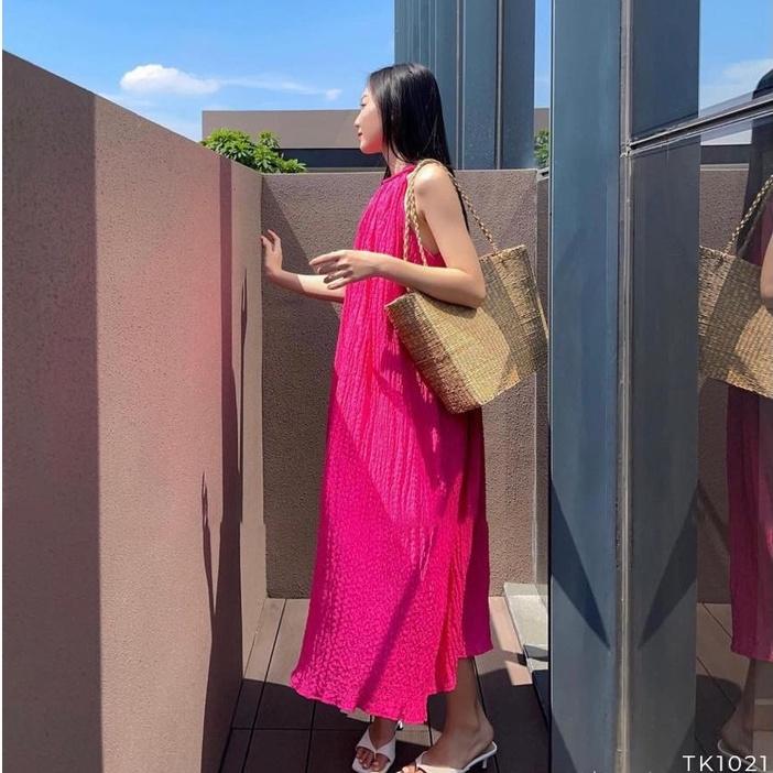Đầm maxi cổ yếm thắt bím đi biển nổi bật