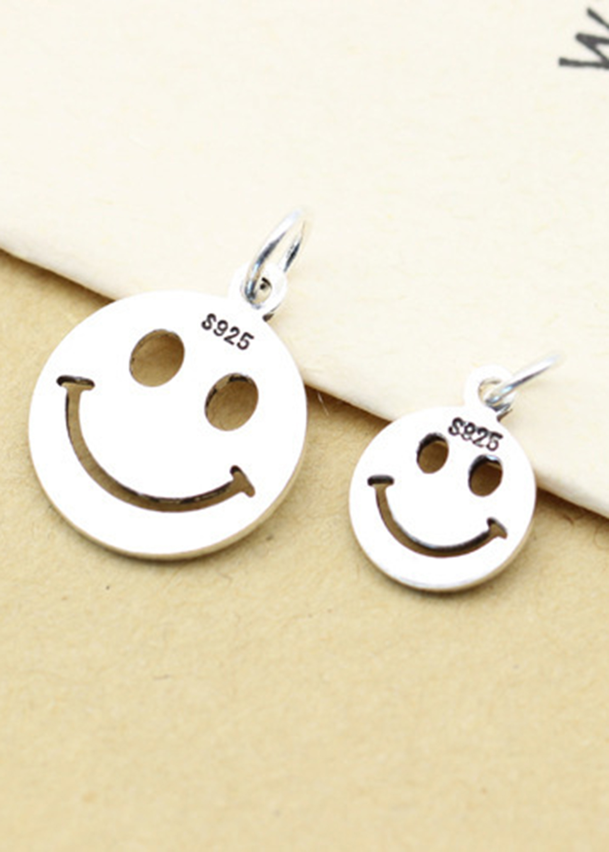 Combo 2 charm bạc hình mặt cười treo - Ngọc Quý Gemstones