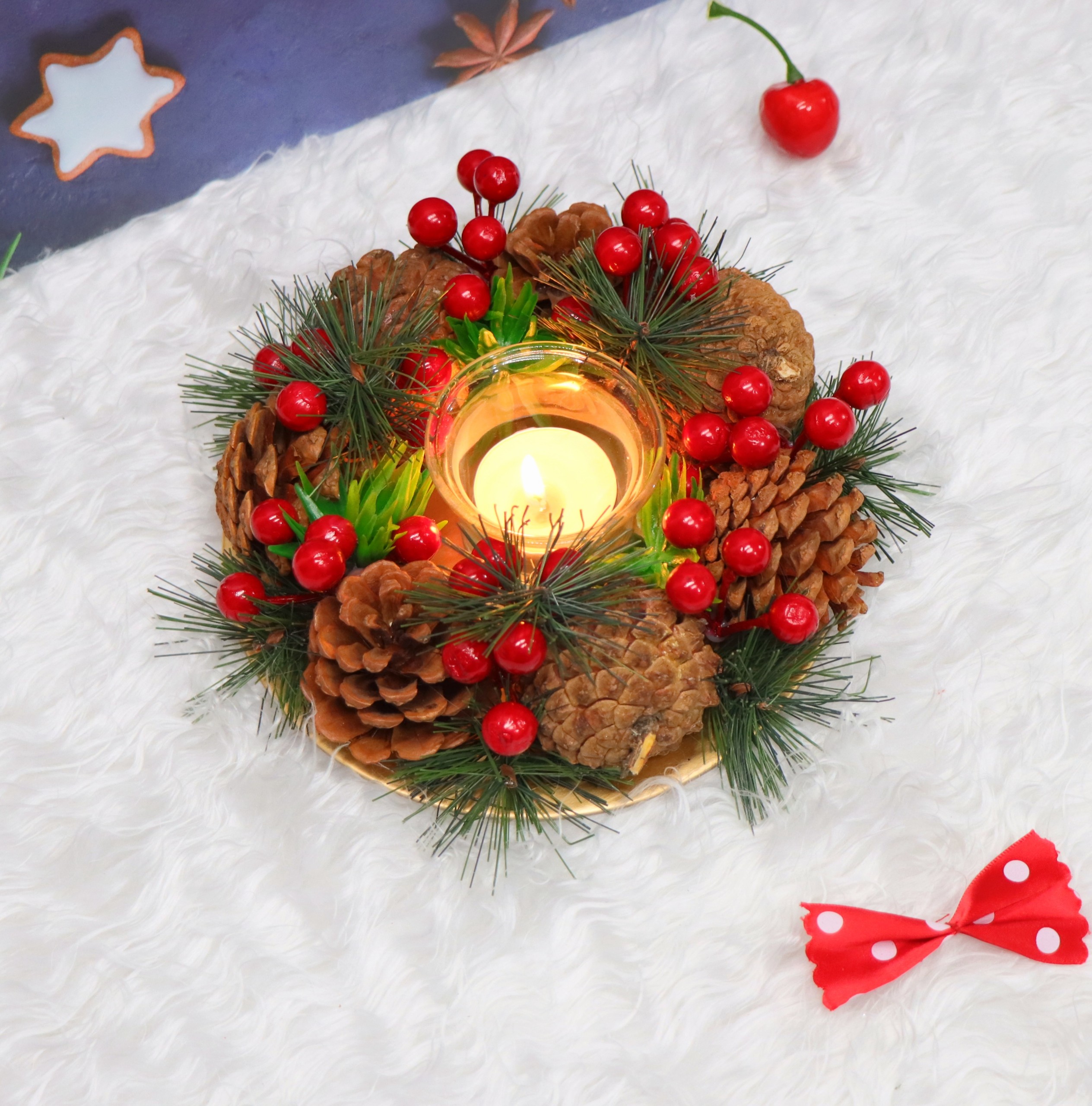 Nến Giáng Sinh NEN01 Để Bàn Trang Trí Noel – Mẫu QUẢ THÔNG ĐAN XEN