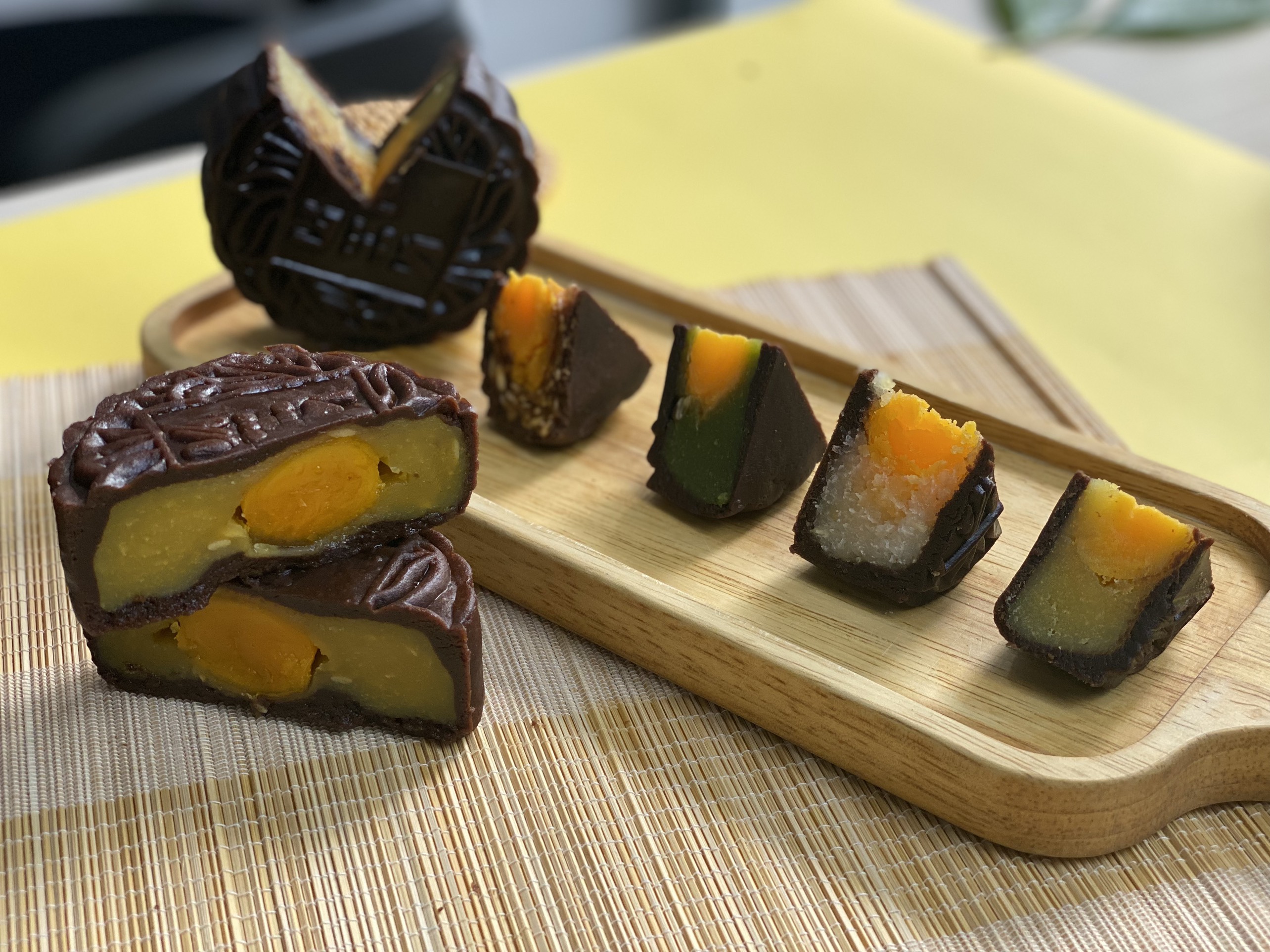 Bánh trung thu sô cô la 2023 - Nhân Matcha - SHE Chocolate - Món quà sức khỏe dành tặng người thân - Trung thu 2023