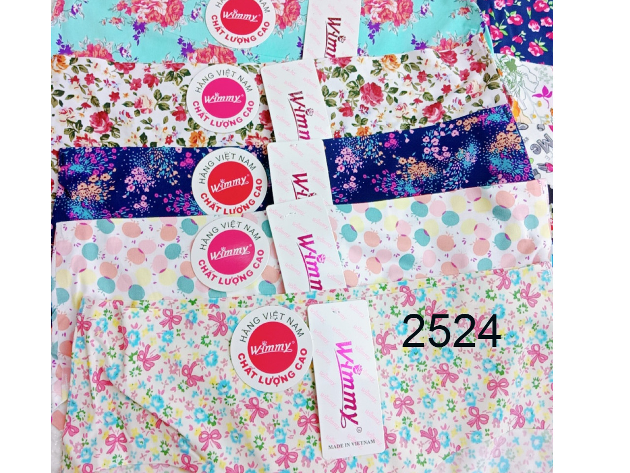 Combo 10 quần lót Su bông. Quần được thiết kết ôm sát vòng 3 tạo sự thoáng mát dễ chịu.