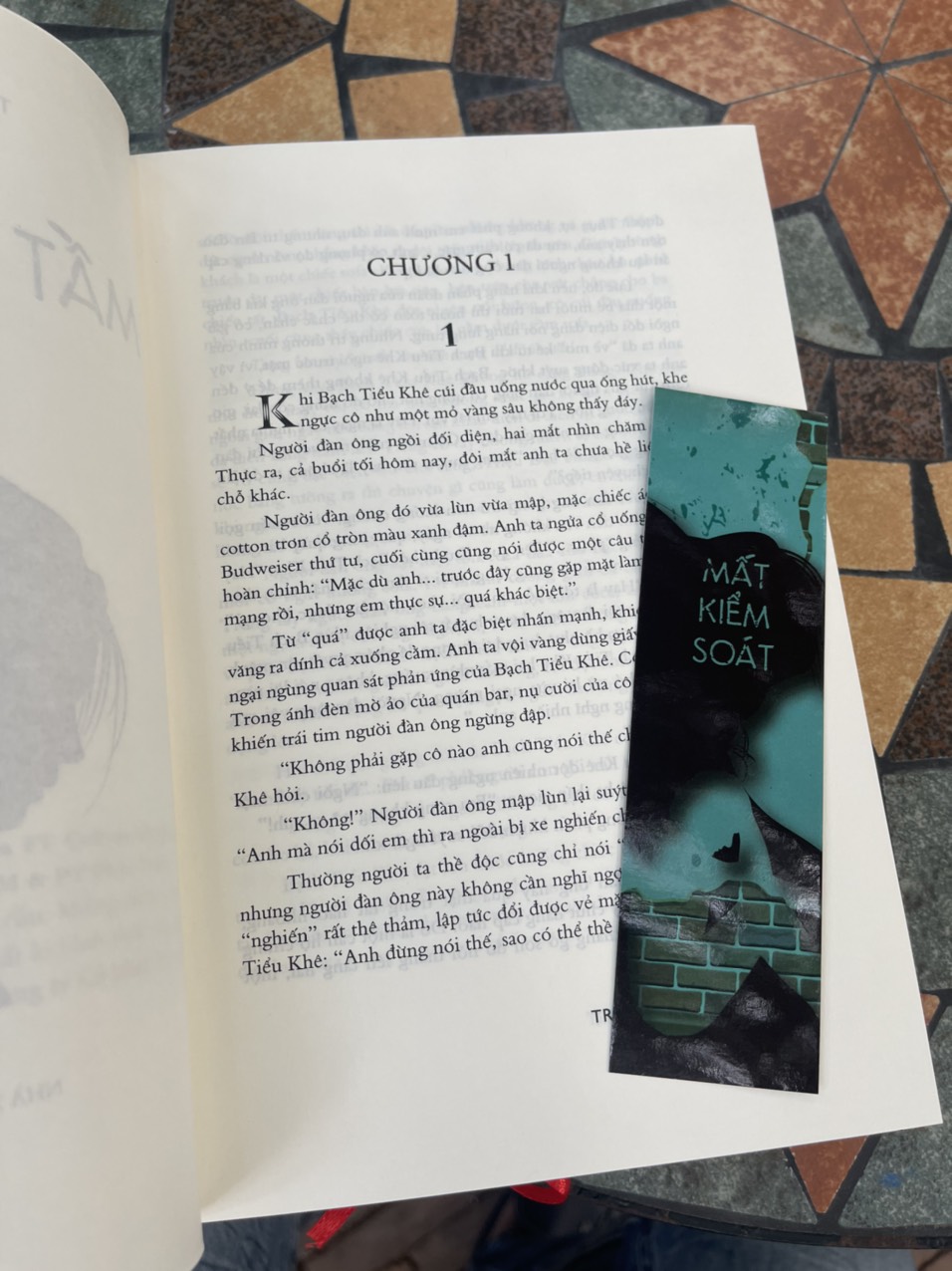 (Bìa cứng tặng kèm bookmark) MẤT KIỂM SOÁT - Trương Chấn - Phạm Tố Uyên dịch - Phuc Minh Books - NXB Hội nhà văn