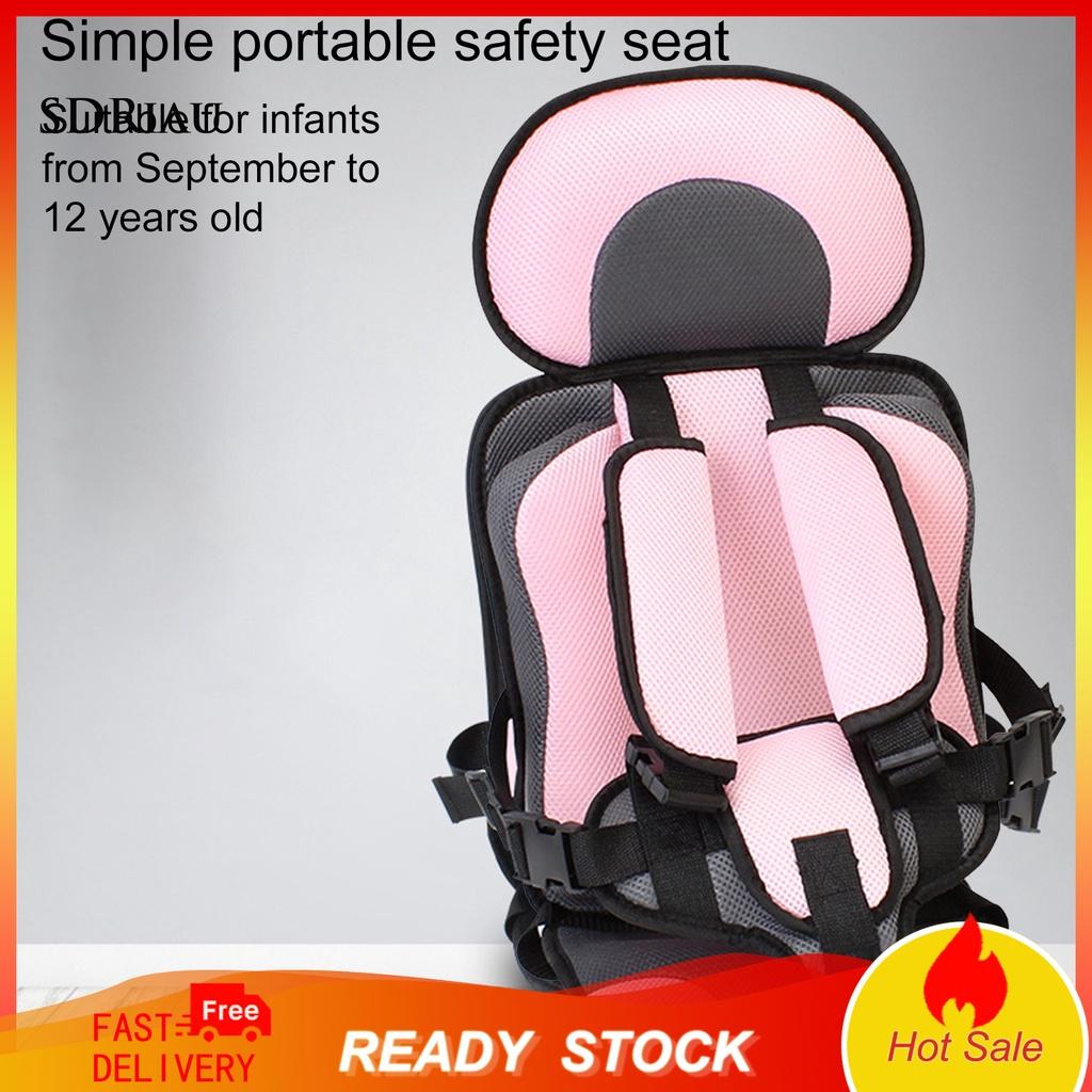 Đệm Ngồi An Toàn Cho Bé Ngồi Xe Hơi