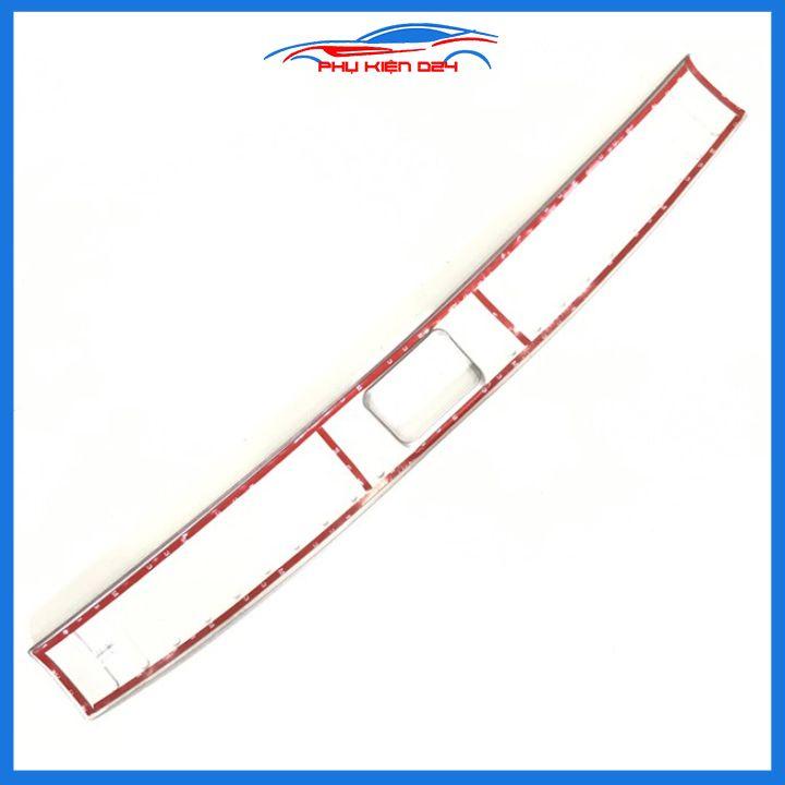 Ốp chống trầy cốp Tucson 2016-2017-2018-2019-2020-2021 inox sáng bóng bảo vệ xe chống va đập