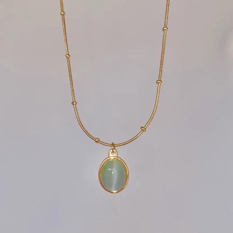 Dây chuyền nữ titan không đen mặt đá ngọc vintage đẹp Ring House