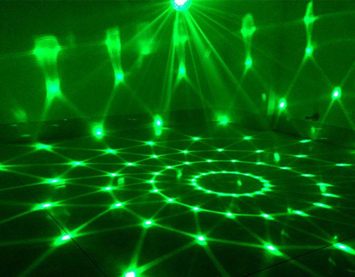 Đèn Led Xoay Cảm Ứng Theo Nhạc . Đèn Led Vũ Trường Cảm Ứng Nhạc Dùng Trang Trí Trong Quán Karaoke, Bar, Sân Khấu, Các Buổi Tiệc... - Vận Chuyển Miễn Phí Toàn Quốc