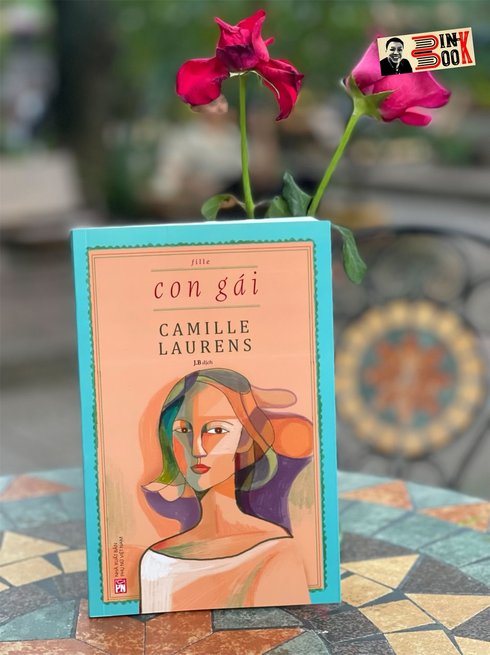 Con Gái Bản Dịch Của Chàng Shipper Nói Tiếng Pháp Huỳnh Hữu Phước - Camille Laurens Nxb Phụ Nữ