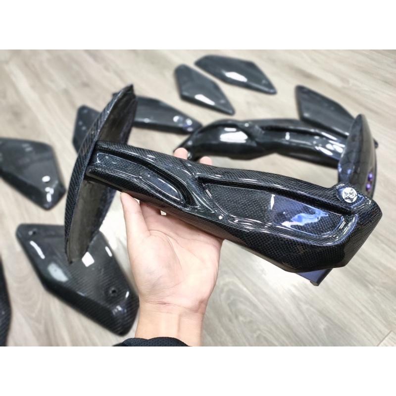 Dè chắn bùn Carbon fiber xịn, Lắp đặt cho Yamaha R15V3, MT15, XSR155, Honda CB150R, CB300R, CB650R và CBR650R.